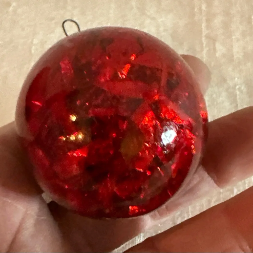 VINTAGE UNSILVERED RED TINSEL GLASS ORNAMENT USSR